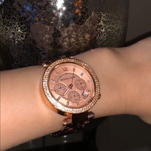 MICHAEL KORS WATCH IN VERY GOOD CONDITION